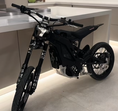 Surron/EridePro CST Supermoto Wheelset